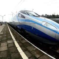 Ile jedzie Pendolino z Krakowa do Gdańska? Sprawdź czas przejazdu!