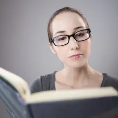 Pociąg intelektualny – co to znaczy i jak wpływa na relacje?
