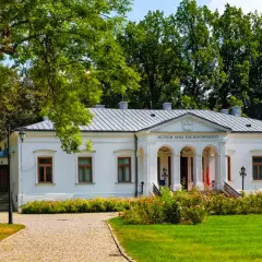 Czarnolas atrakcje: odkryj nieznane skarby i ciekawe miejsca
