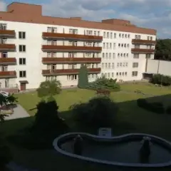 Jak dojechać z dworca PKP Inowrocław do sanatorium Kujawiak bez stresu
