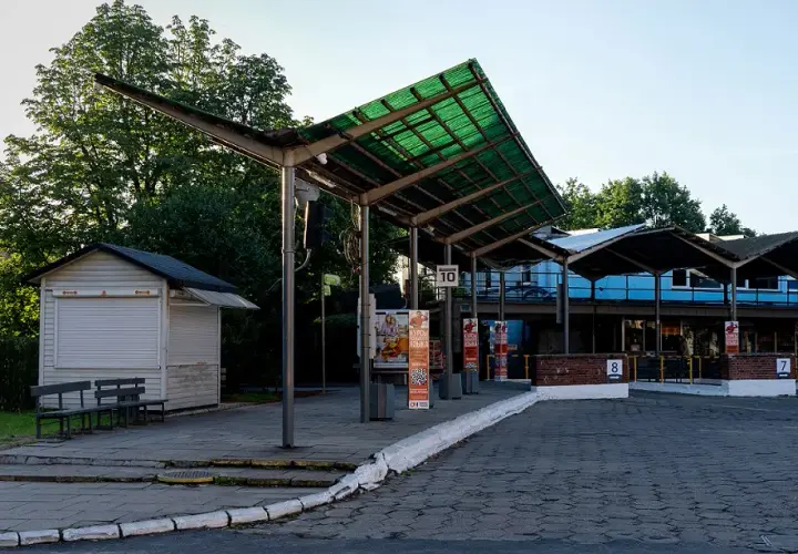 Gdzie znajduje się przystanek FlixBus na dworcu Zachodnim w Warszawie?