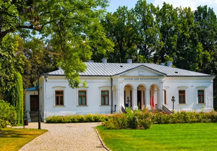 Czarnolas atrakcje: odkryj nieznane skarby i ciekawe miejsca