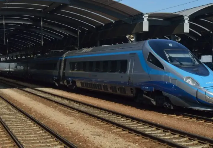 Jaką prędkością jedzie Pendolino? Zaskakujące fakty o szybkości pociągu