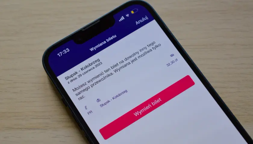 Na ekranie telefonu widać informację o wymianie biletu Intercity. Możesz przebukować bilet na dowolny inny tego samego przewoźnika.
