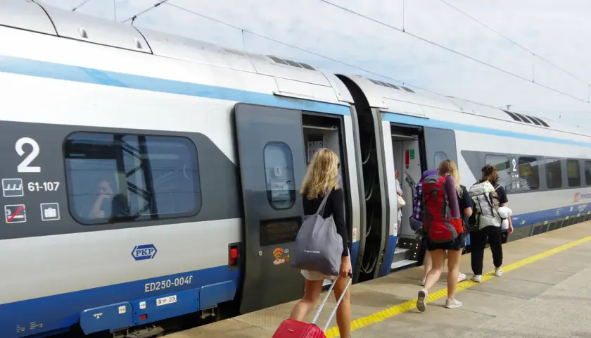 Czy można kupić bilet intercity w kasie? Sprawdź możliwości i lokalizacje