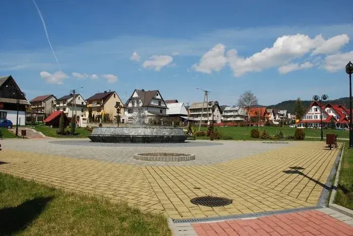 Najlepsze atrakcje w Maniowach, które musisz zobaczyć na wakacjach