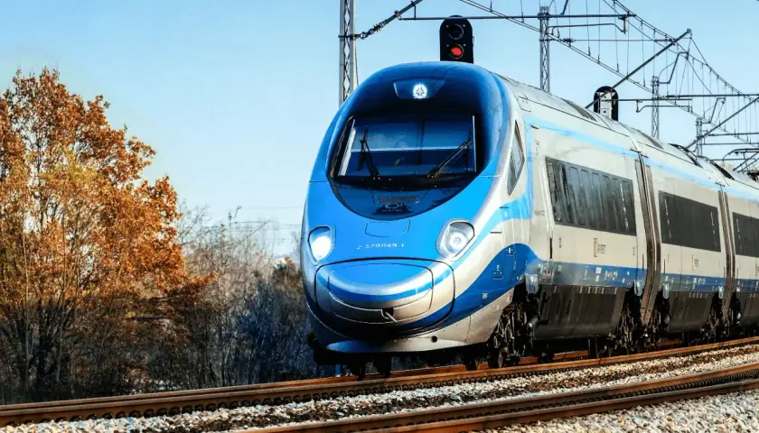 Ile wagonów ma pociąg Intercity? Zaskakujące różnice w typach!
