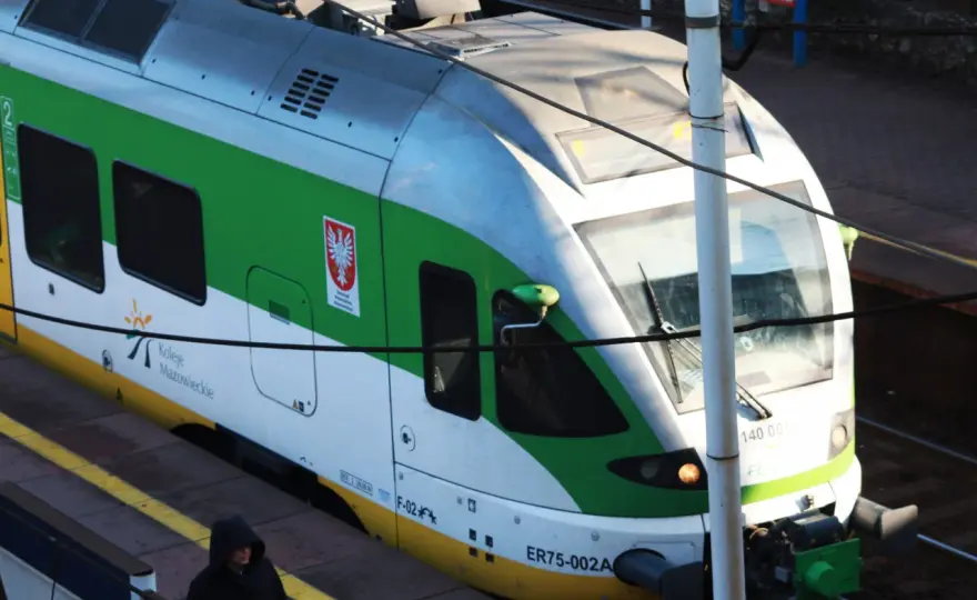 Bilet ulgowy: Kto, gdzie i jak podróżuje taniej?