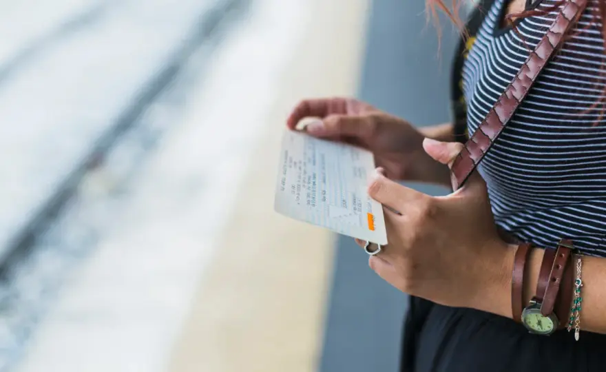 Błąd na bilecie PKP Intercity? Jak szybko zmienić dane pasażera