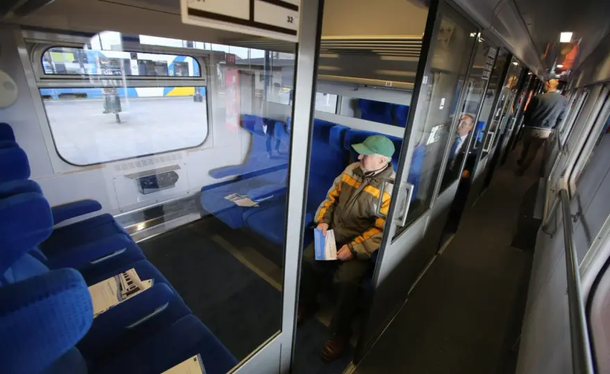 Bilet u konduktora PKP Intercity: zasady, koszty i wyjątki