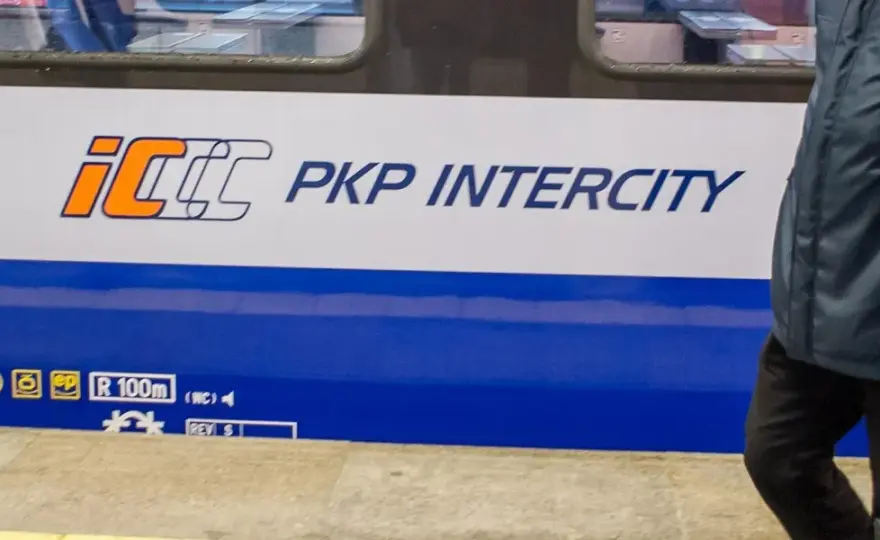 Czy można kupić bilet intercity w pociągu? Sprawdź zasady i kary