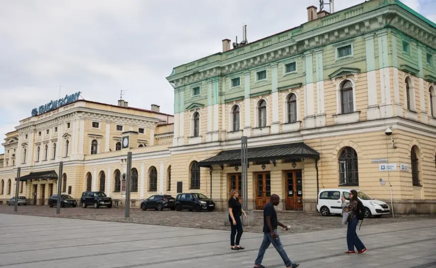 Z Dworca Głównego PKP na Rynek Główny w Krakowie: Szybko i łatwo