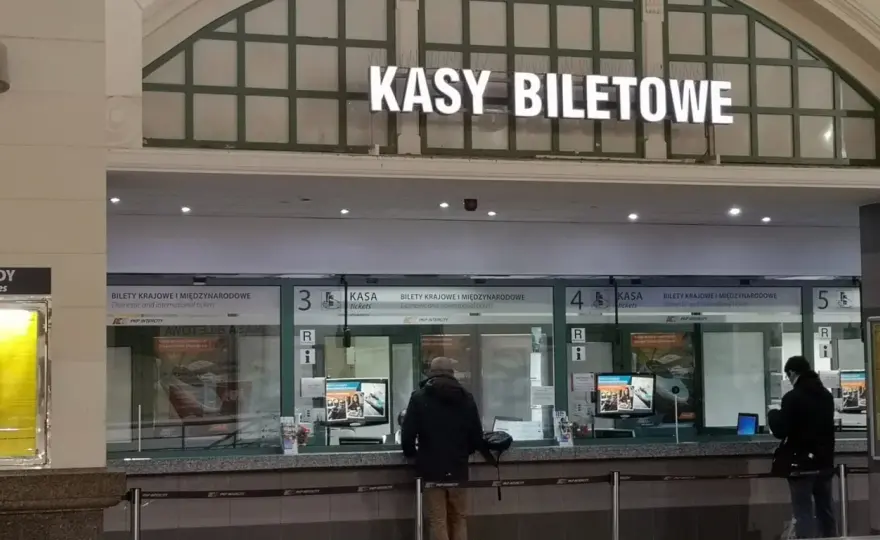 Zwrot biletu intercity do kiedy? Sprawdź, jak uniknąć strat!