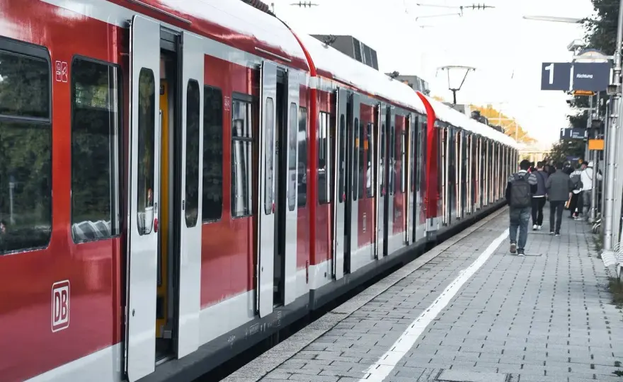 Jak zrezygnować z biletu intercity i uniknąć strat finansowych