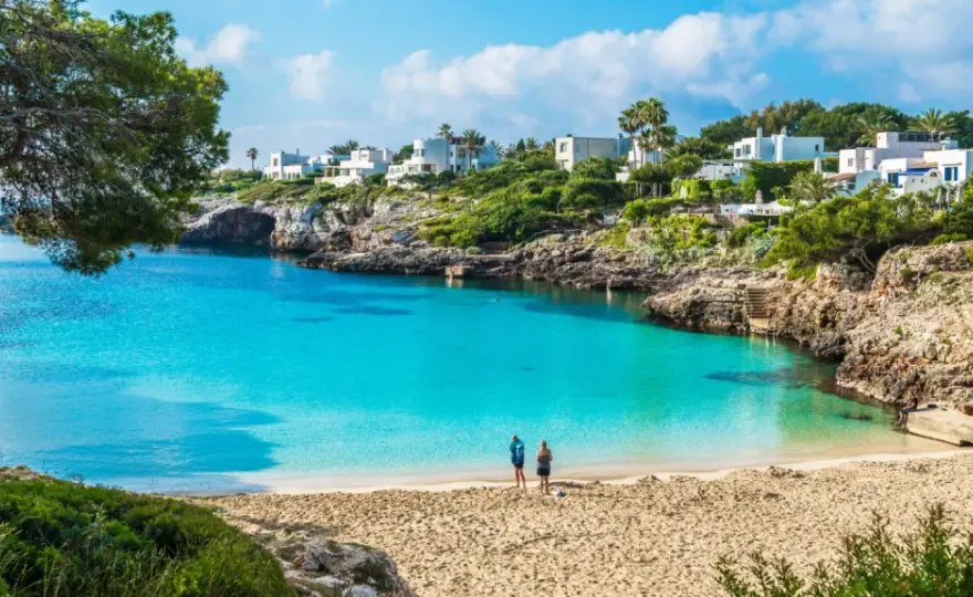 Cala d'Or atrakcje - odkryj ukryte skarby tej malowniczej wioski