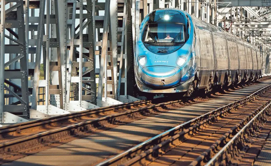 Ile zarabia konduktor Intercity? Zaskakujące fakty o wynagrodzeniach
