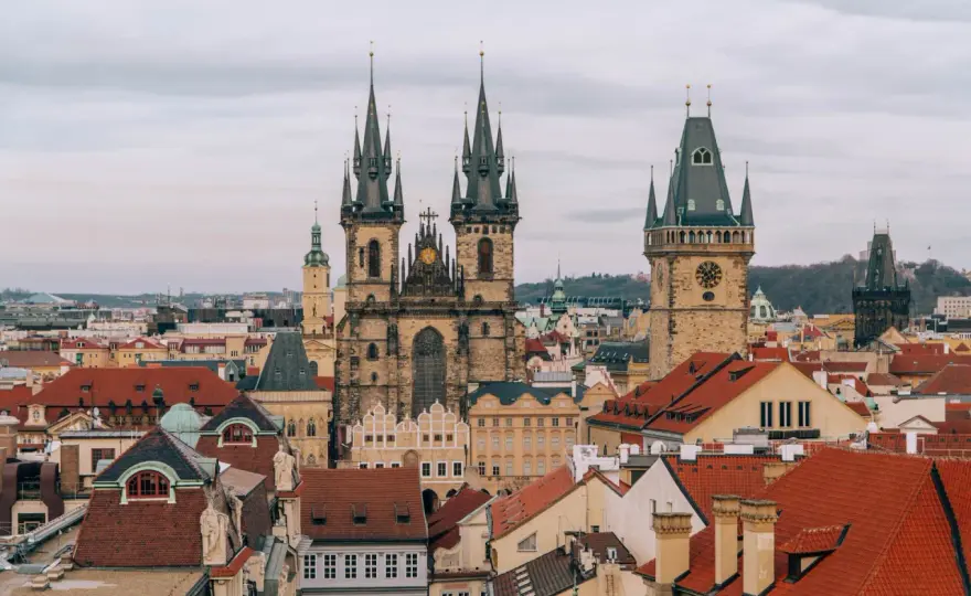 Czechy pociągiem: praktyczny przewodnik i porady dla Polaków
